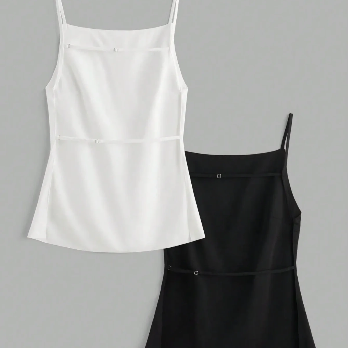 Set de 2 camisas de tirantes con espalda descubierta