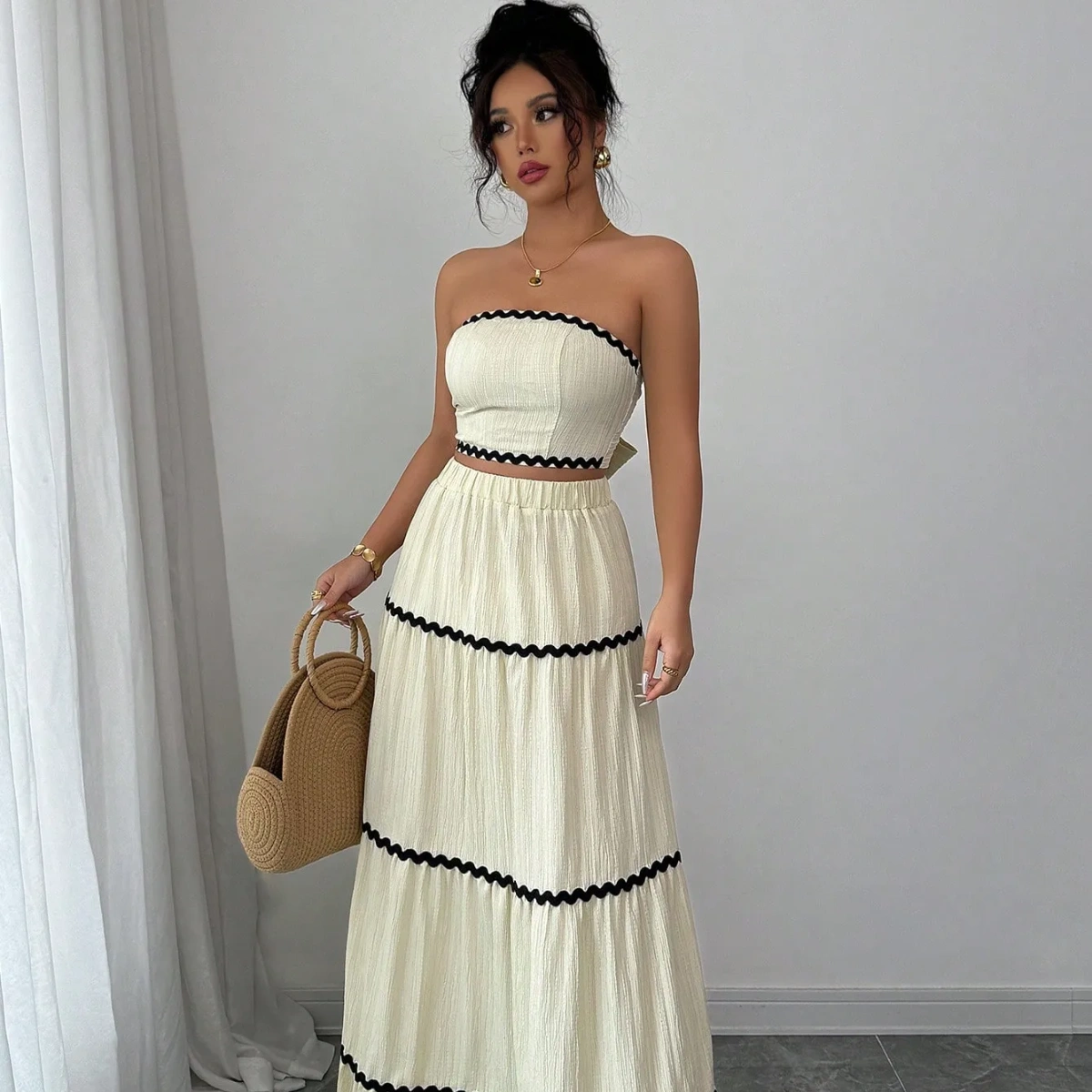 Set de 2 piezas con top corto bandeau y falda elegante para mujer