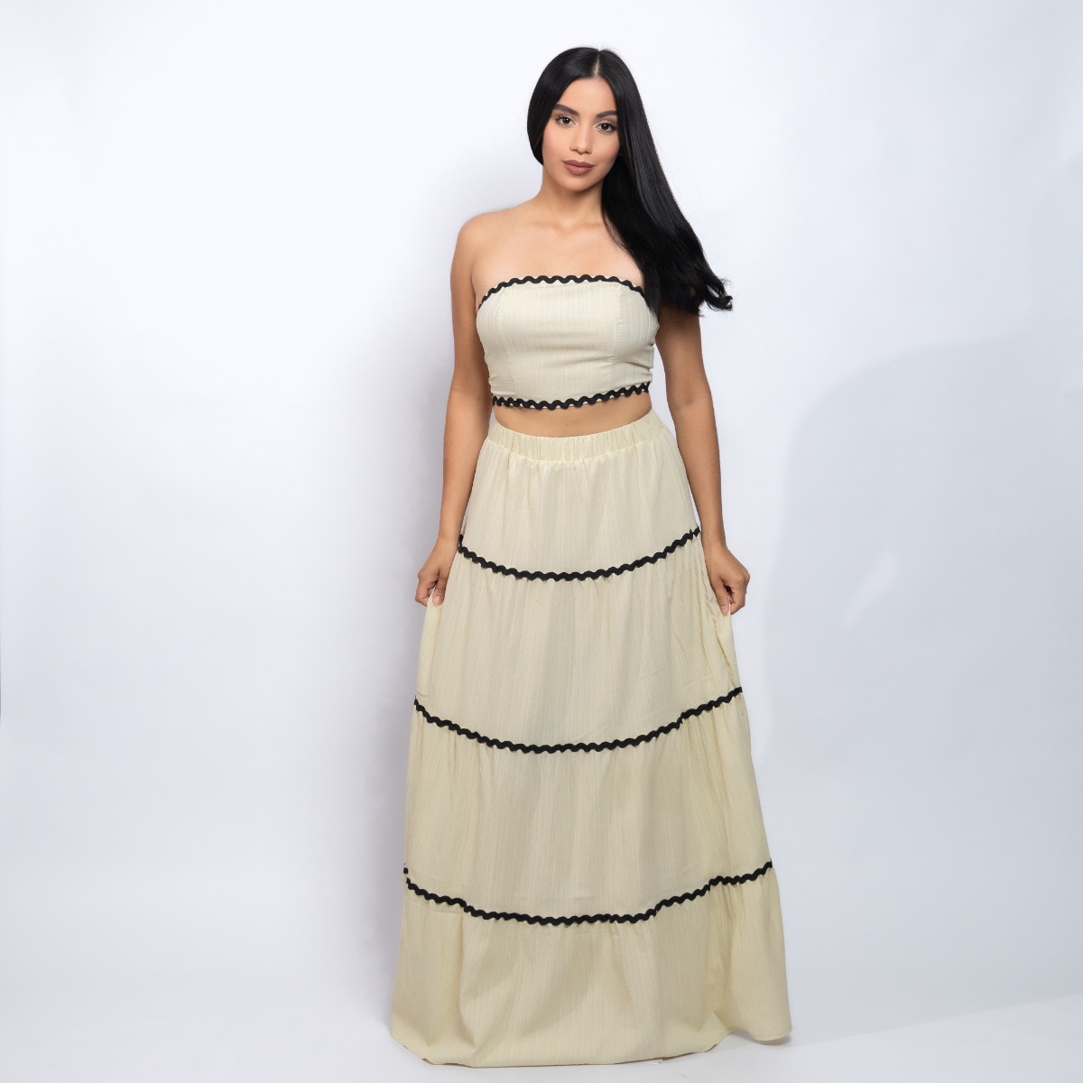 Set de 2 piezas con top corto bandeau y falda elegante para mujer