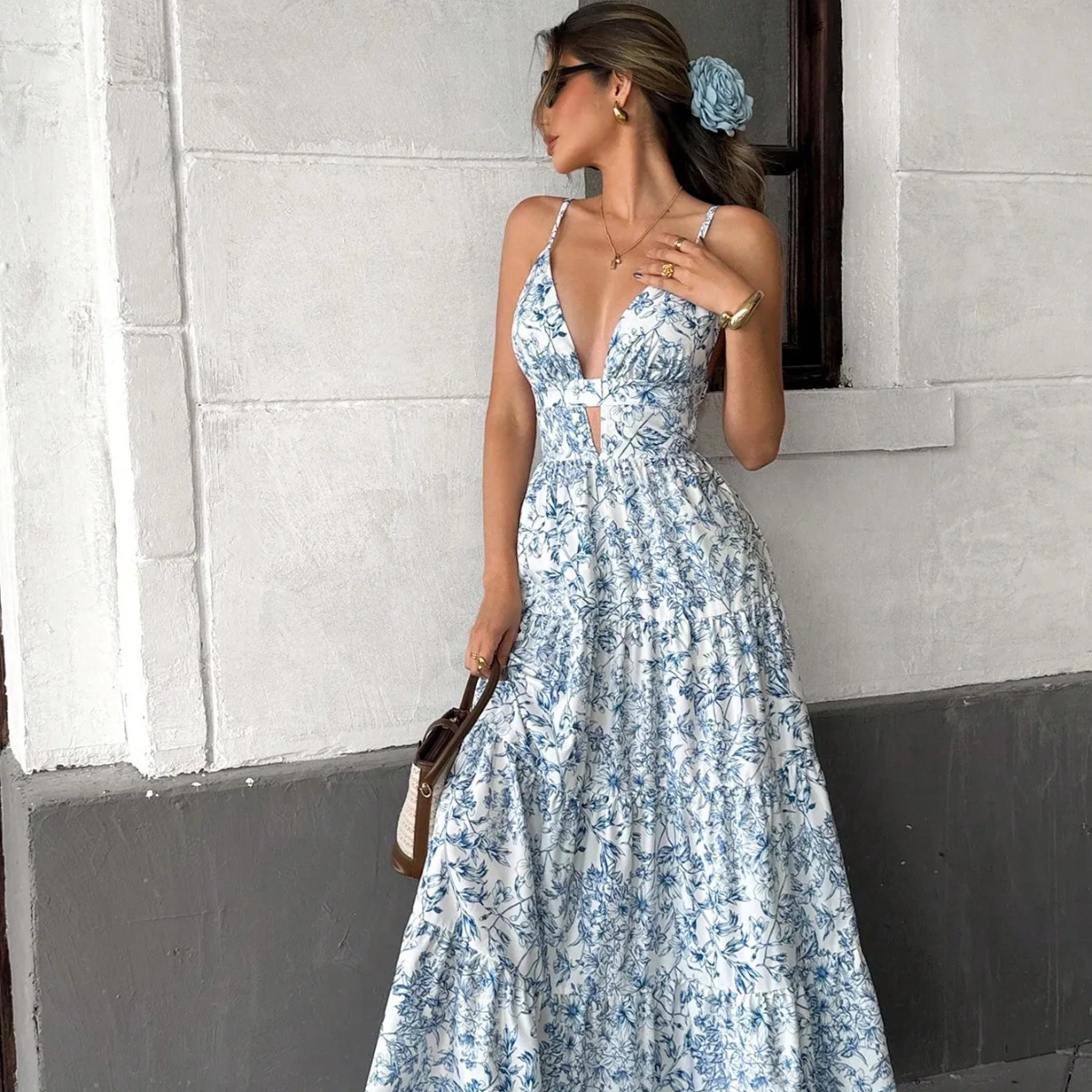 Vestido holgado de estilo vacacional con tirantes, dobladillo ancho y empalmes