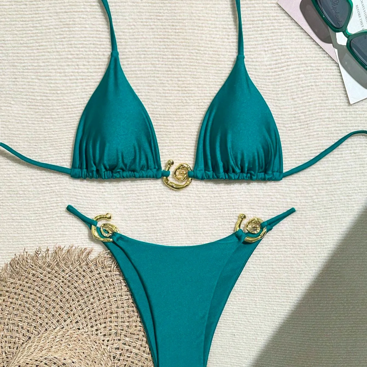Traje de baño de Bikini verde aqua con detalles de caracol dorados